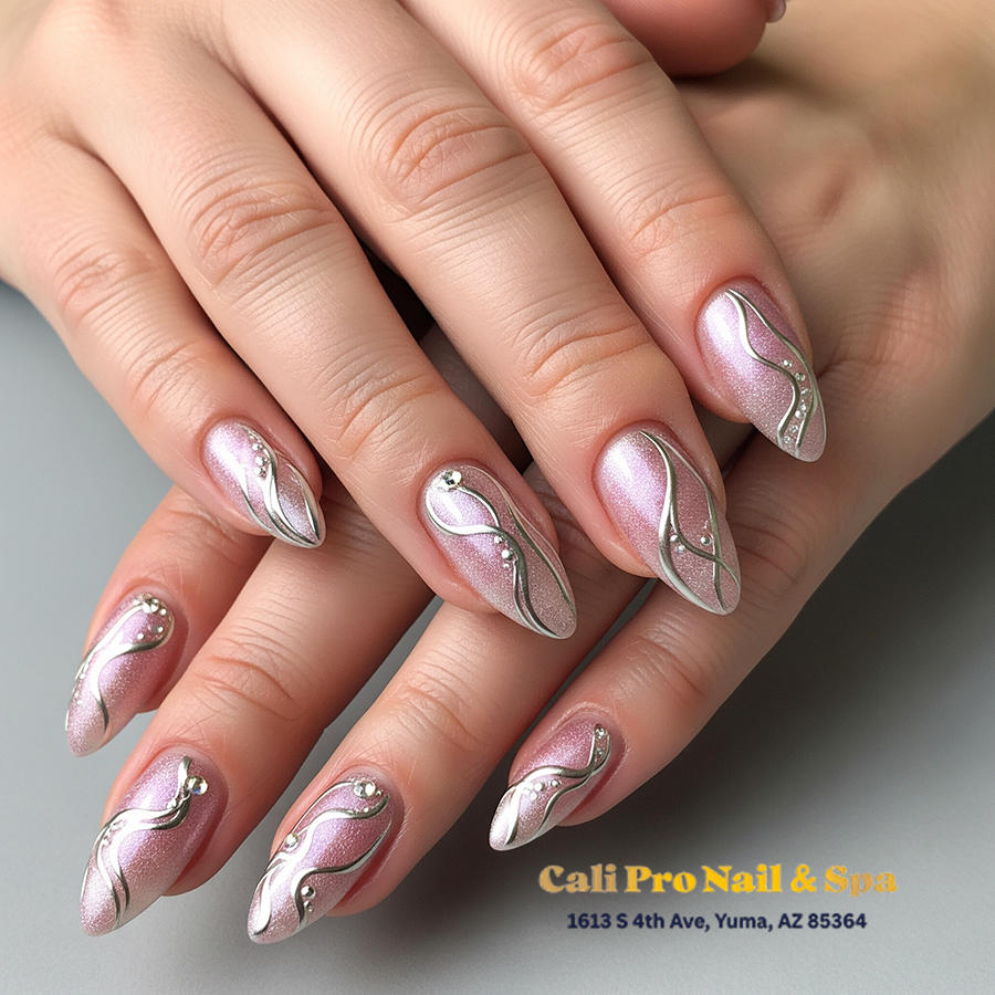 Trendy nail colors